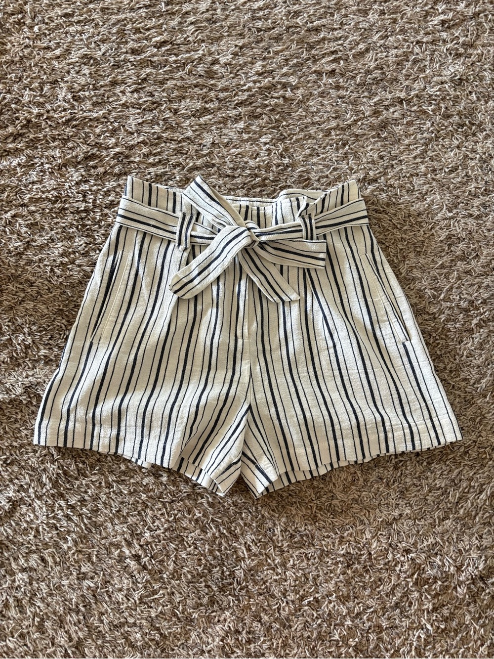 Sezane Cream Shorts with Black Vertical Stripes